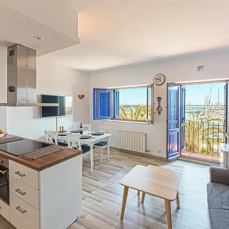 Atico Familiar Renovado Frente Al Mar Con Terraza Y Vistas Panoramicas En - Es-332-2 Apartment Vilanova i la Geltru